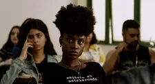 Camilla Damião as Eunice